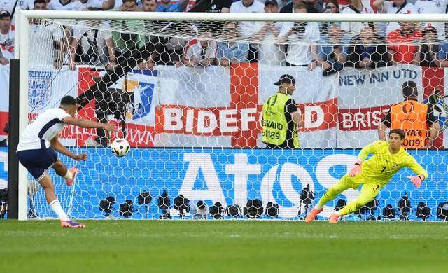 开云体育下载-又一场丑陋胜利苟进半决 索斯盖特究竟该不该骂？