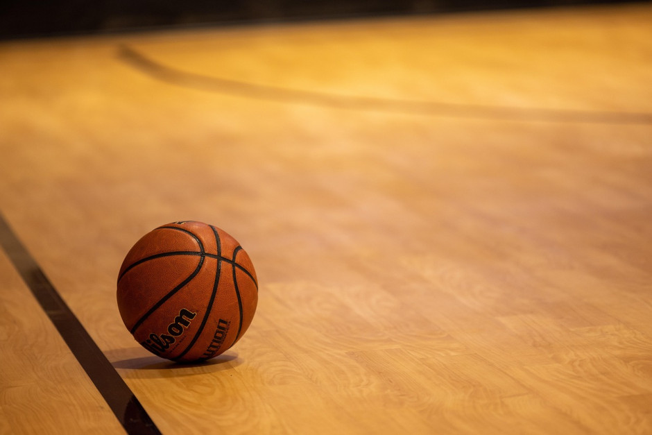 25-26CBA北京男篮注册球员名单最新 翟晓川、方硕老将合同续约